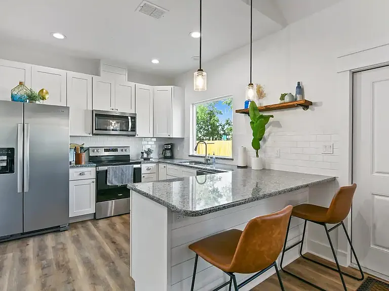301 Rustic Oak Ln — Photo 6