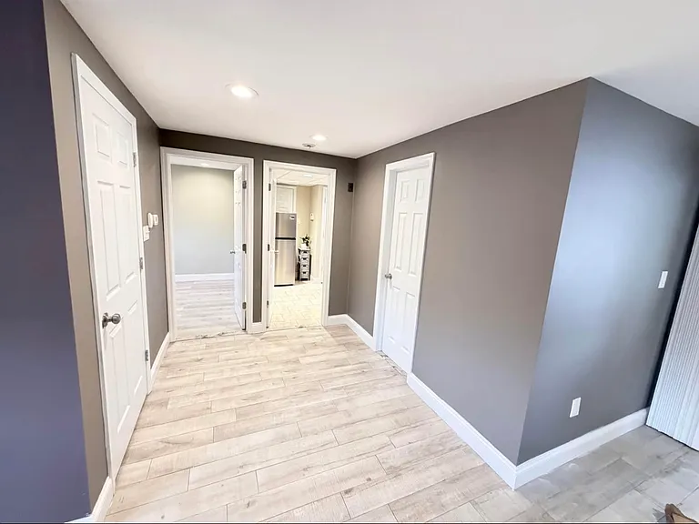 277 N Wisconsin Ave #1 — Photo 5