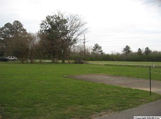 4511 Hobbs Island Rd, New Hope, AL 35760