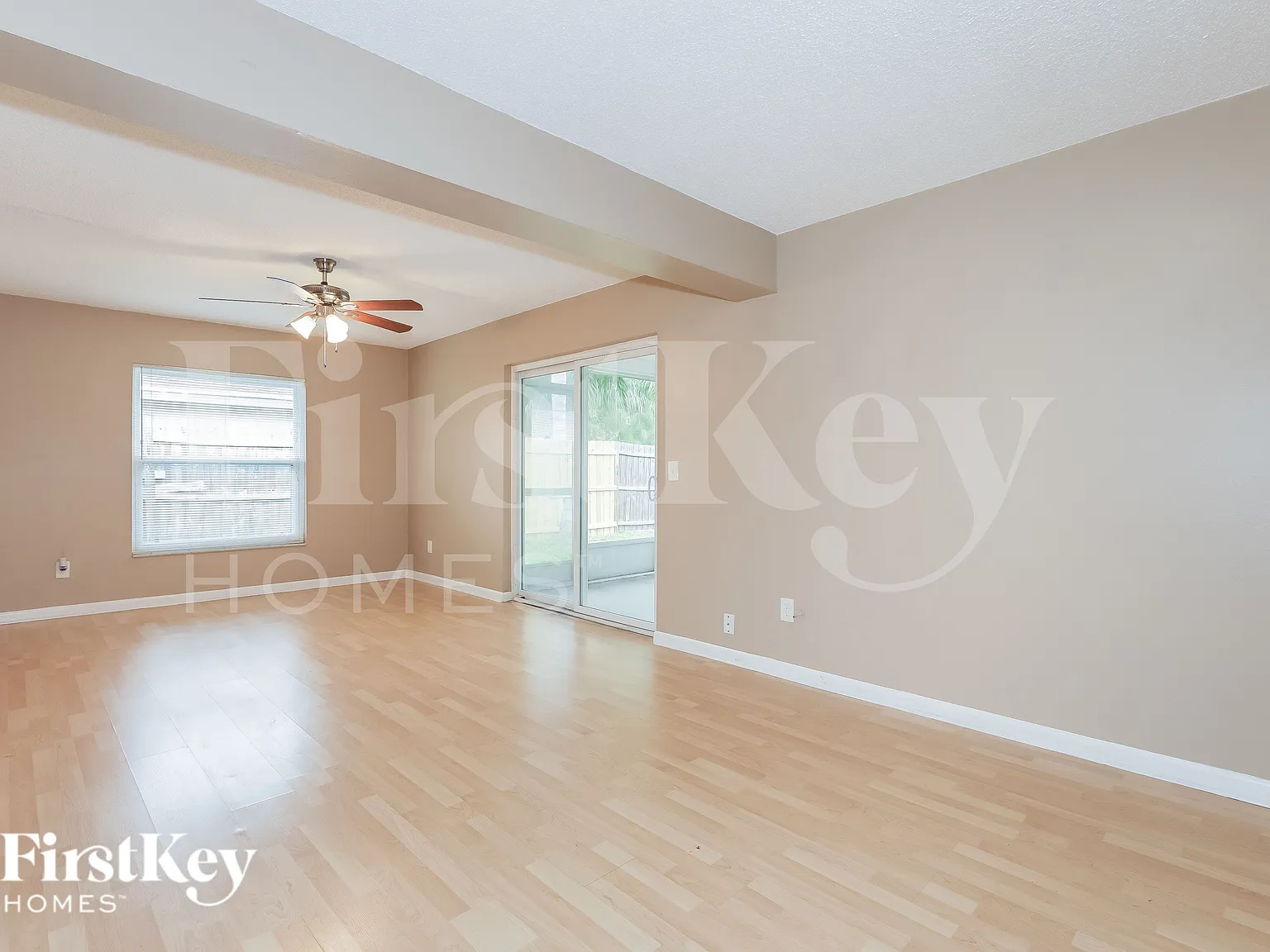 4 bed, 2.0 bath, 1595 sqft, $2,830 — Photo 3