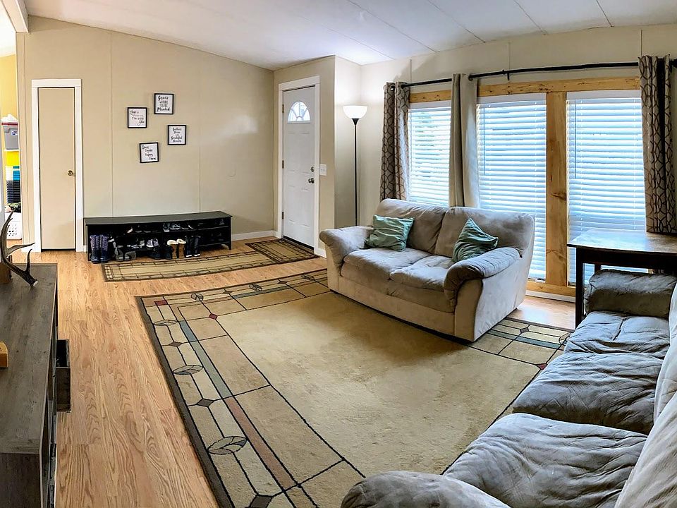 1st image of 1005 Civic Way