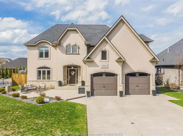 1096 Charlotte Cres, Lakeshore, ON N8L 0X8