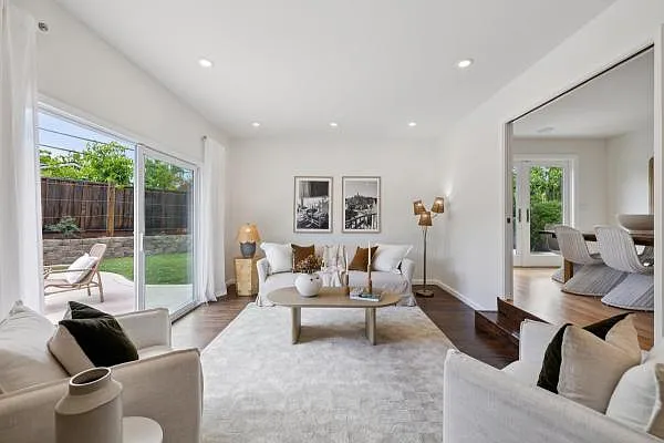 103 Belwood Gtwy — Photo 9
