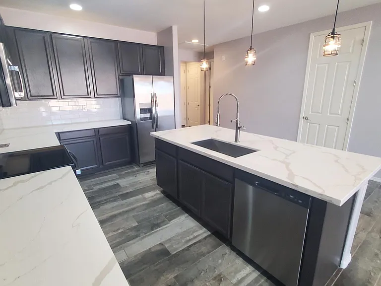 1256 E Jahns Dr — Photo 6