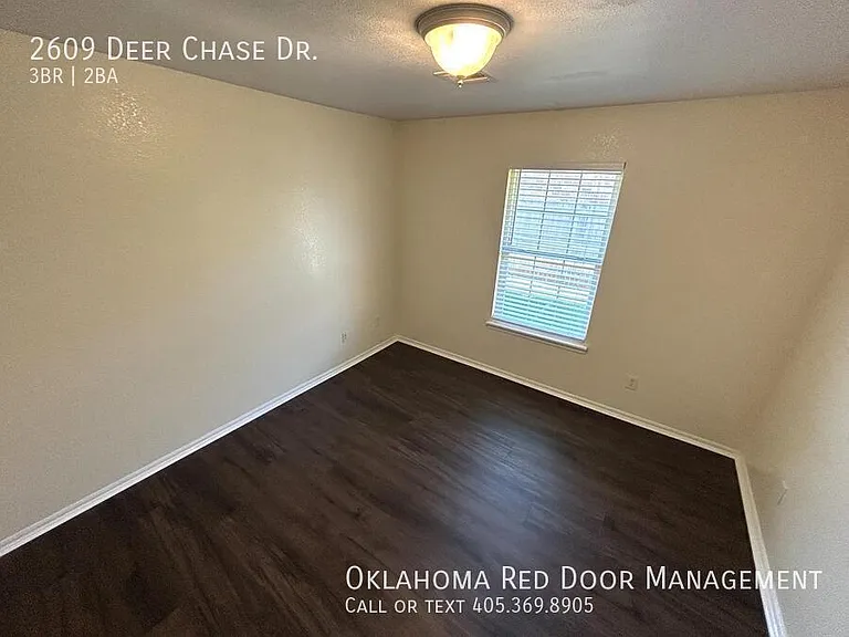 2609 Deer Chase Dr — Photo 5