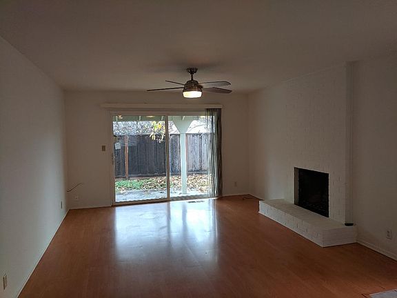 4th image of 1319 Kingfisher Way Unit 3