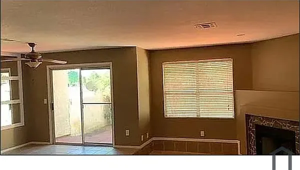 1 bed, 879 sqft, $1,300 — Photo 4