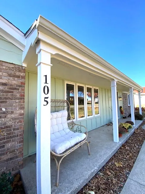 105 Kendall St photo 1