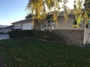 120 W Goodlander Rd, Selah, WA 98942