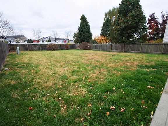 4th image of 310 Yehlshire Dr