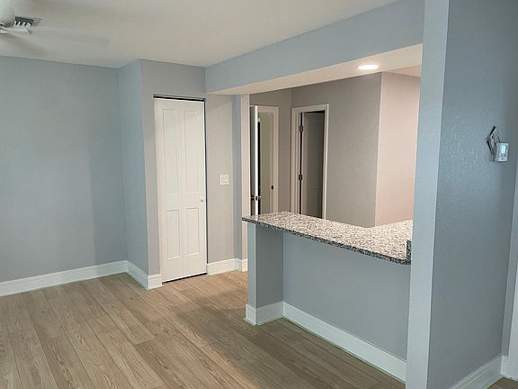 2nd image of 935 Market St #935