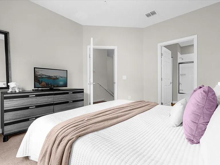 5350 Diplomat Ct #108 — Photo 17