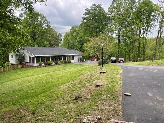 2nd image of 4404 Farm Hill Dr