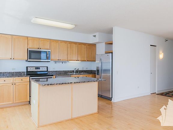 5th image of 512 N McClurg Ct #45O7