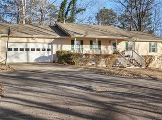 318 Hardwood Dr, Cleveland, GA 30528