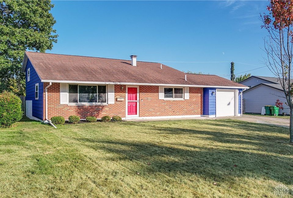 1st image of 304 Deerfield Dr