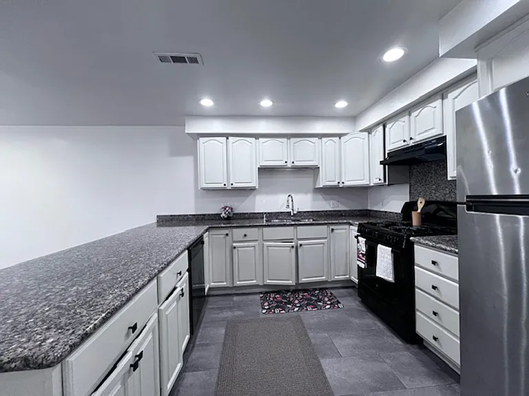 731 Willow St — Photo 12