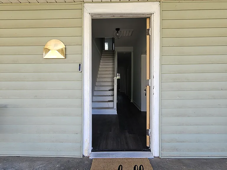 619 W Bell St #A — Photo 4