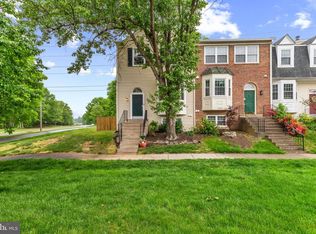 12346 Field Lark Ct, Fairfax, VA 22033