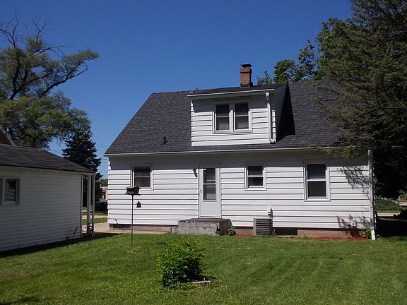 4th image of 3006 Hanson St