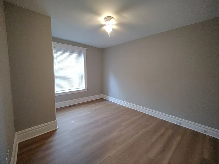 3117 Oak Hill Ave — Photo 5