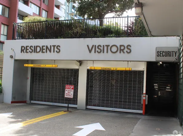 555 Pierce St APT 840, Albany, CA 94706