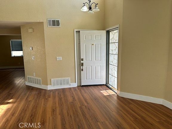 3rd image of 39485 Country Mill Rd