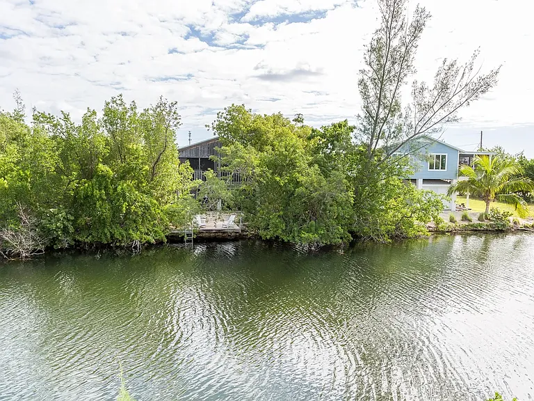 197 Lobstertail Rd — Photo 3