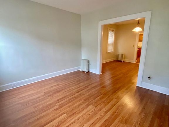 3rd image of 135 Watchung Ave