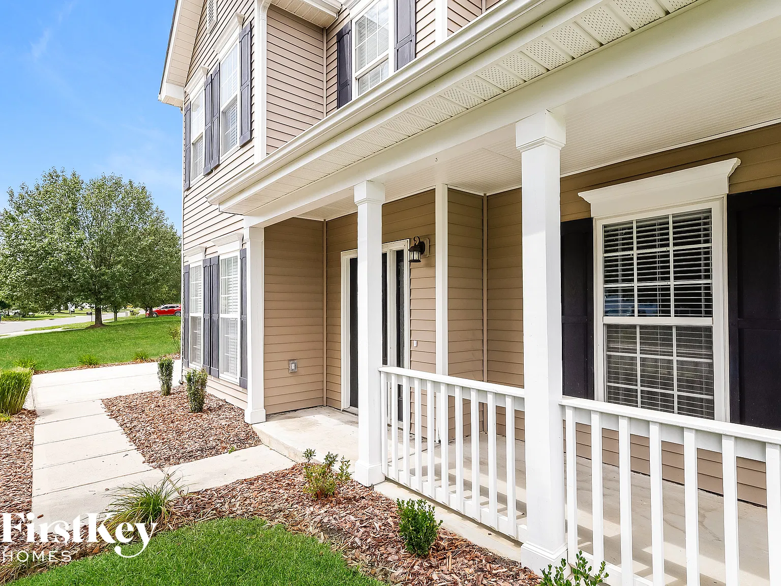4 bed, 2.5 bath, 2186 sqft, $2,920 — Photo 2