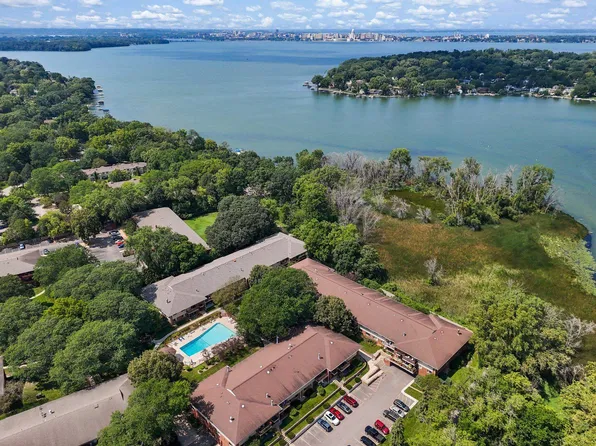 6401 Bridge Rd Unit 102, Madison, WI 53713