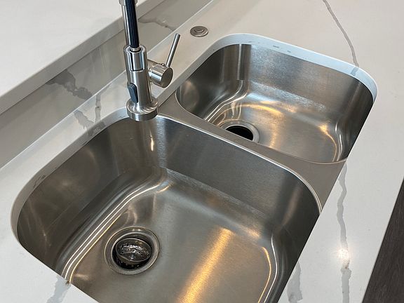 Large Split Bowl Sink w/ Garbage Disposal