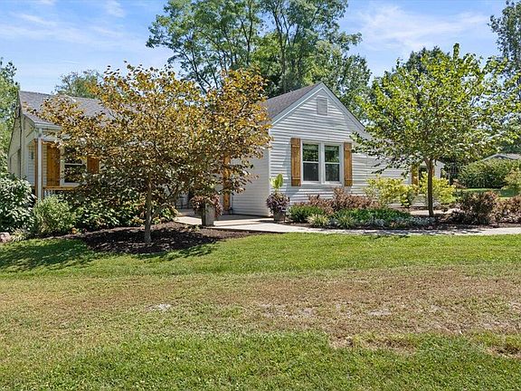 2nd image of 5125 Winters Ln