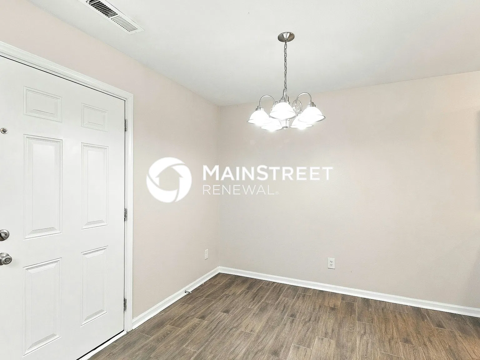 8537 Panglemont Dr — Photo 3