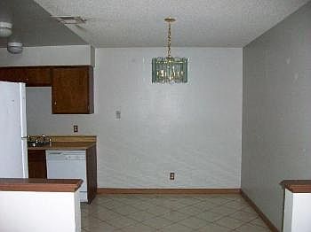 3rd image of 140 Edelweiss St