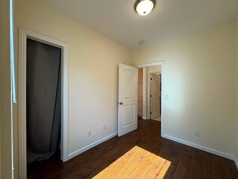 2079-87 Delaware Street — Photo 56