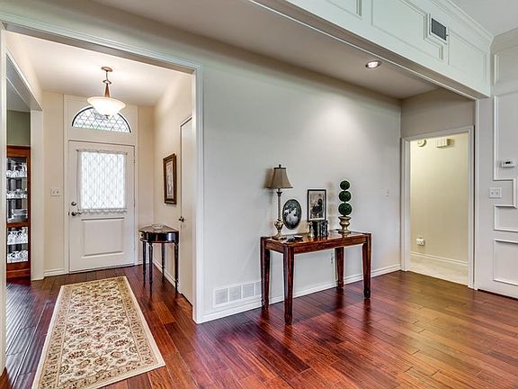3rd image of 3413 Omar Ln