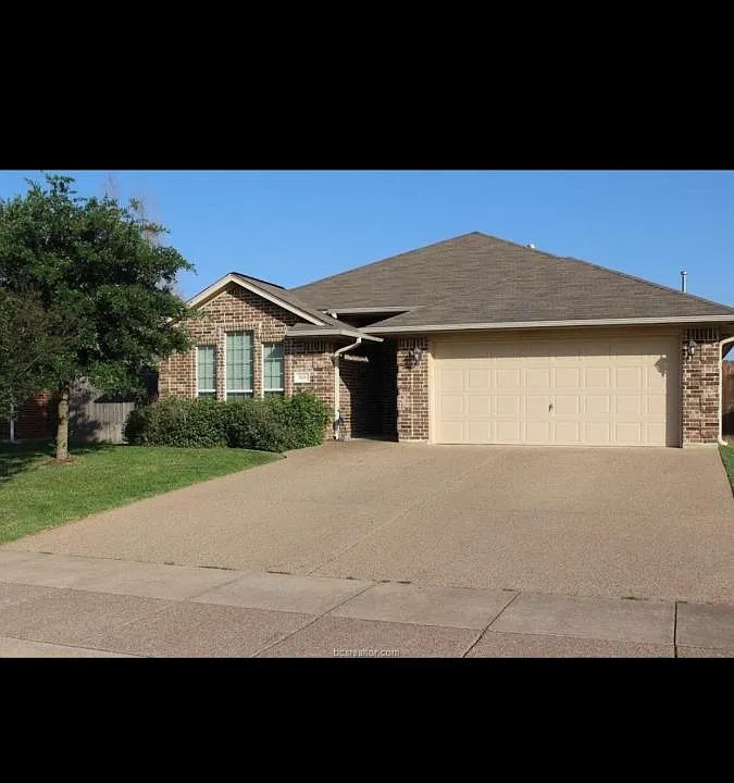 926 Whitewing Ln