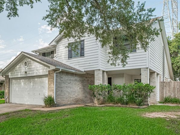2107 Creekshire Dr