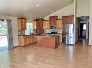 408 N 84th Ave, Yakima, WA 98908