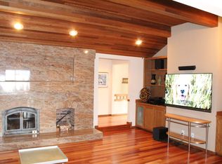 9511 Forest Dell Dr, Edmonds, WA 98020