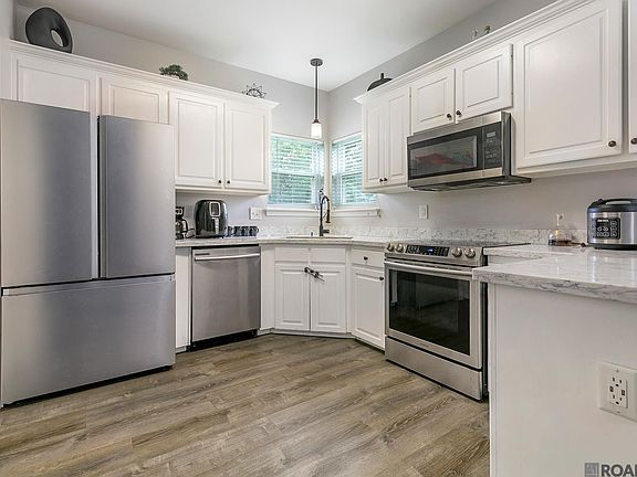 3rd image of 18438 Perkins Oak Rd