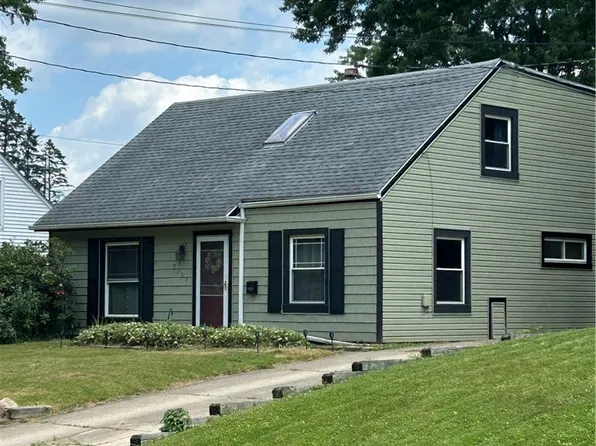 2337 Schubert St, Cuyahoga Falls, OH 44221