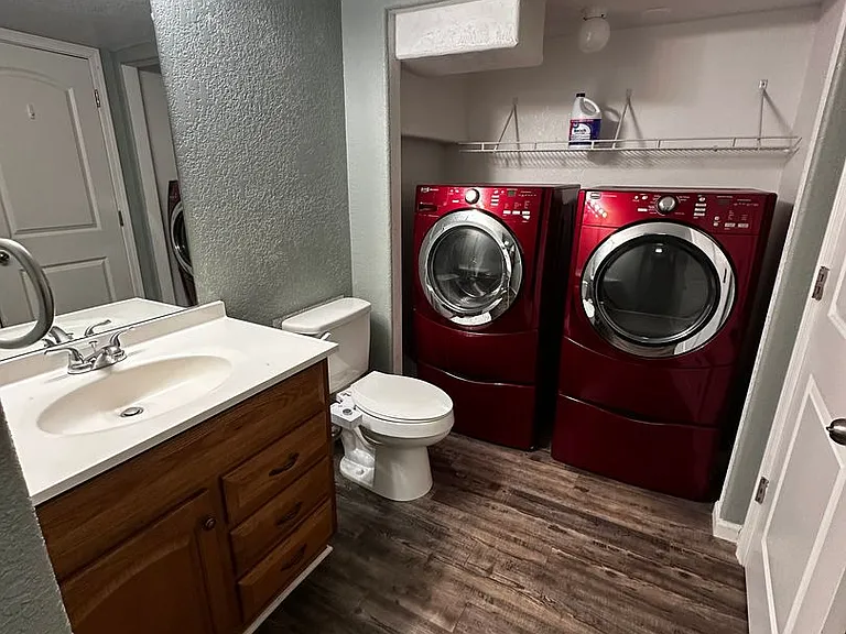 491 Short St — Photo 27