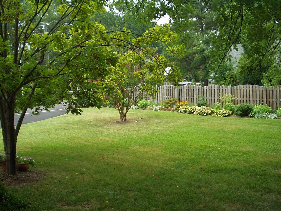 2nd image of 8315 Fredonia Rd