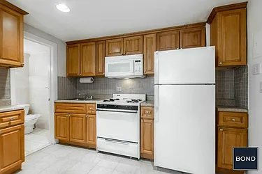 Rented by Bond New York