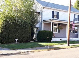 12 Oak St, Plains, PA 18705