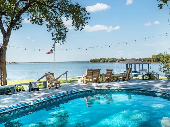 150 Ocean Dr, Gun Barrel City, TX 75156