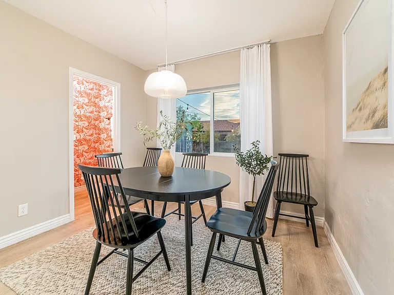 1219 N Norton Ave — Photo 24