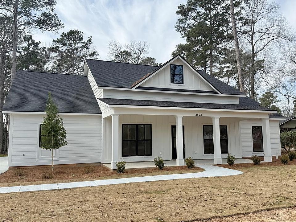 1st image of 2823 W Doublegate Dr